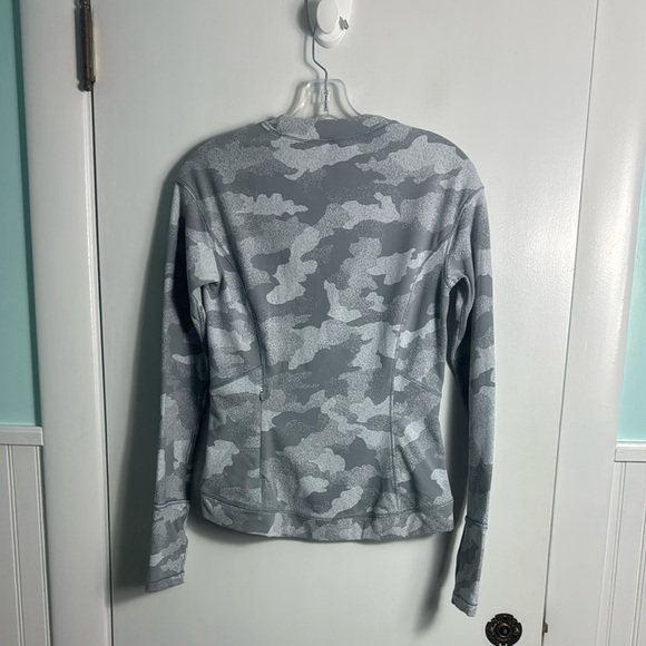 Lululemon Close to Crossing Long Sleeve Shirt Camo Rhino Grey Starlight Size 6 - Picture 4 of 8
